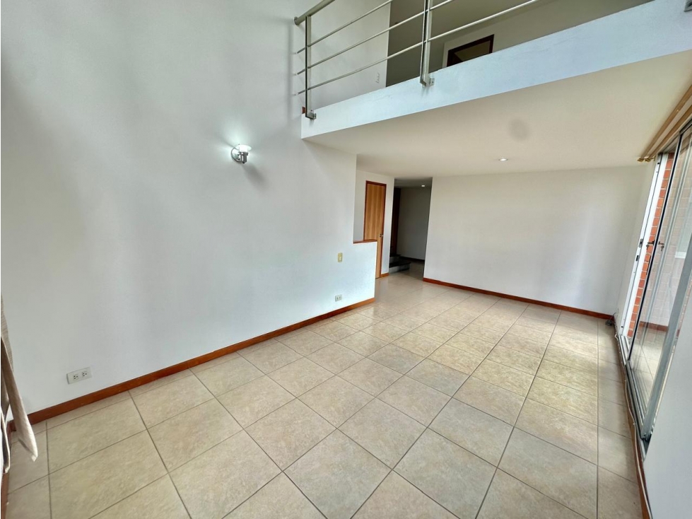 Arriendo apartamento dúplex en el Poblado — foto 4