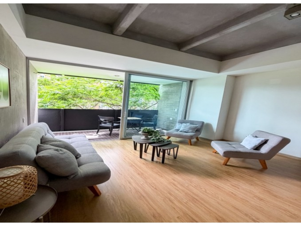 Arriendo apartamento en el Poblado sector Loma de los Parra