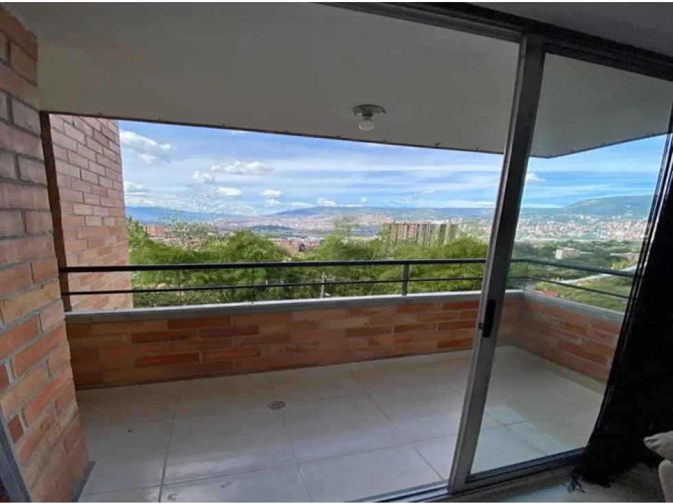 Apartamento En Venta Rodeo Alto Medellín