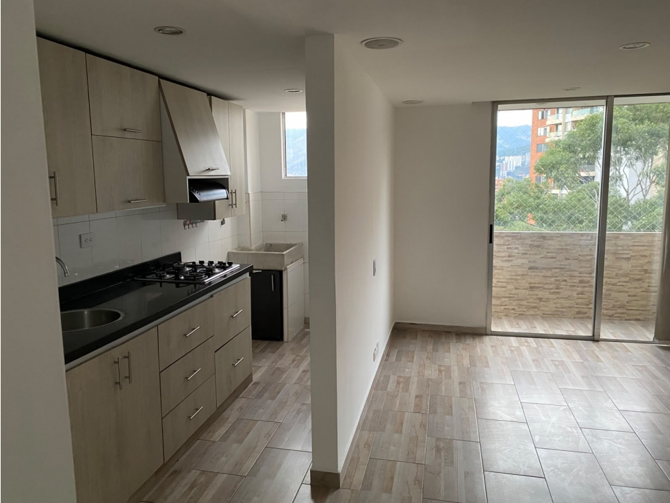 Apartamento En Venta Loma De Los Bernal Medellín — foto 2
