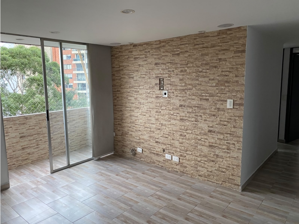Apartamento En Venta Loma De Los Bernal Medellín