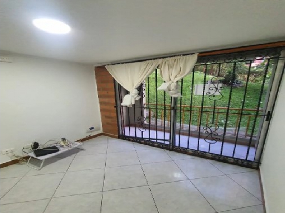 Apartamento En Venta Loma Del Indio Medellín