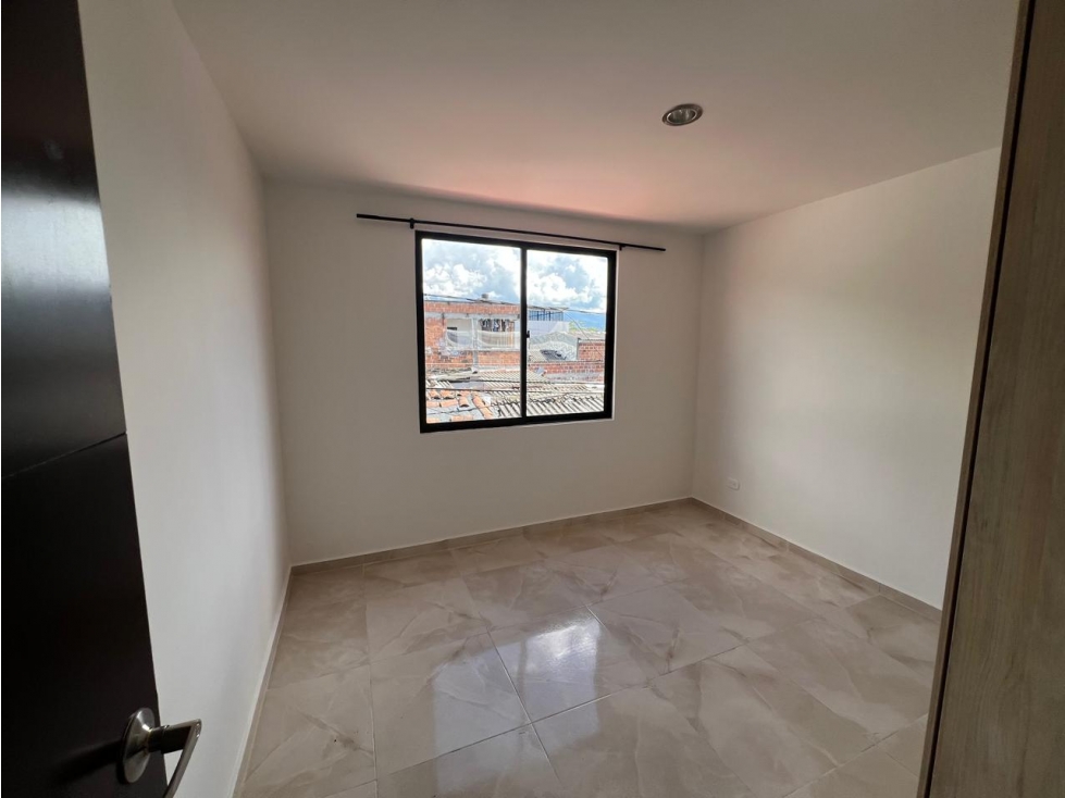 VENDE APTO BARRIO MONTEVIDEO - OCCIDENTE DE ARMENIA — foto 4