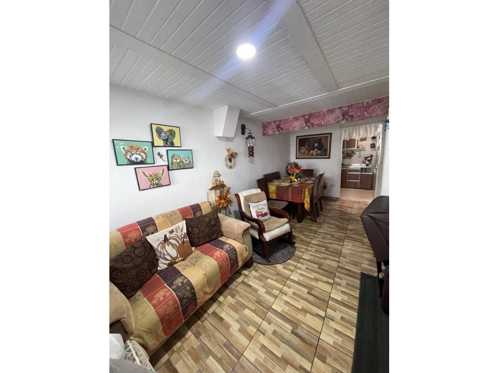 CASA EN VENTA EN LA FACHADA