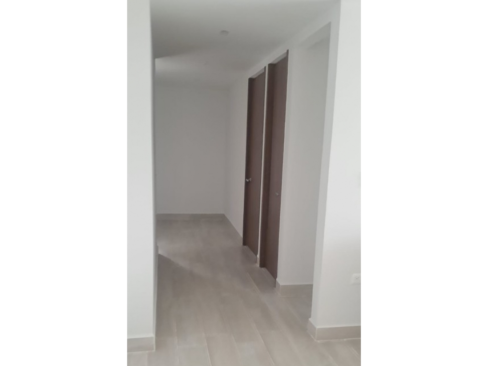 SE VENDE APARTAMENTO EN TORRE NURIA - SECTOR LA CASTELLANA — foto 5