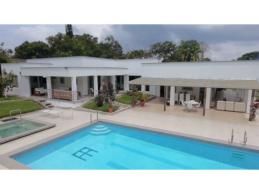 SE VENDE CASA CAMPESTRE KM 10 VIA AL EDEN - URBANIZACION EL CABRERO