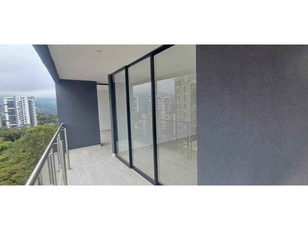 SE VENDE APARTAMENTO EN TORRE NURIA - SECTOR LA CASTELLANA — foto 3