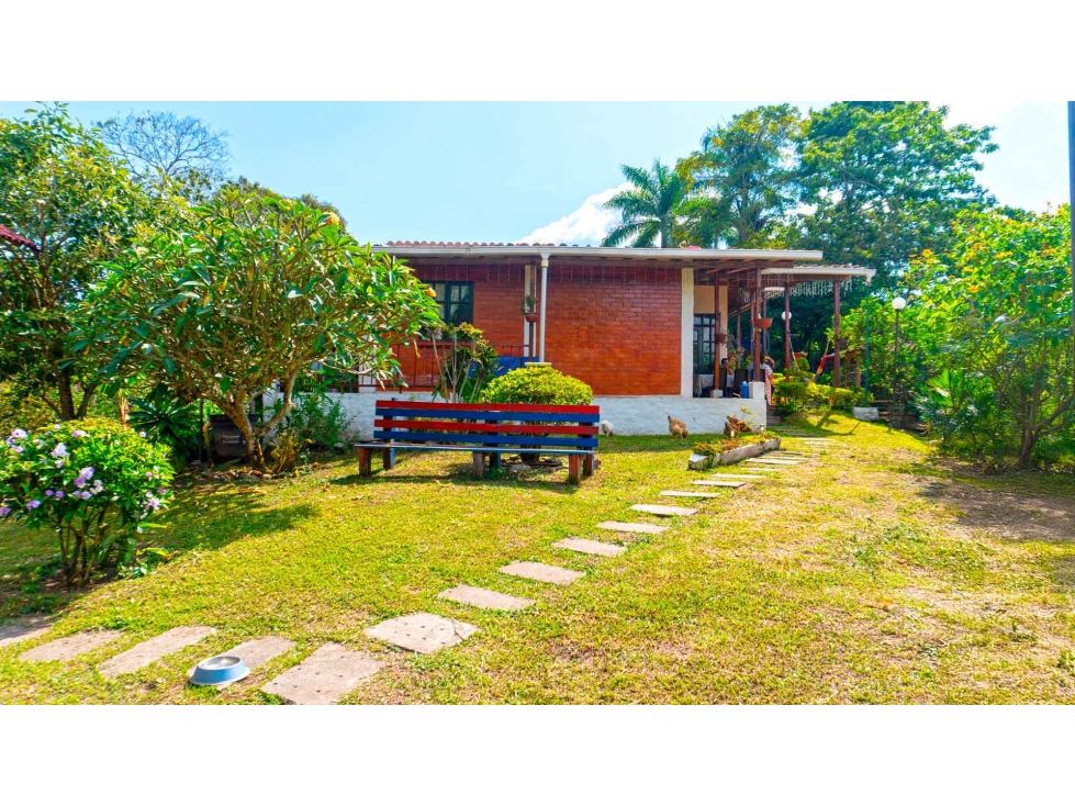 SE VENDE CASA CAMPESTRE EN LA AVENIDA CENTENARIO - NORTE DE ARMENIA — foto 3