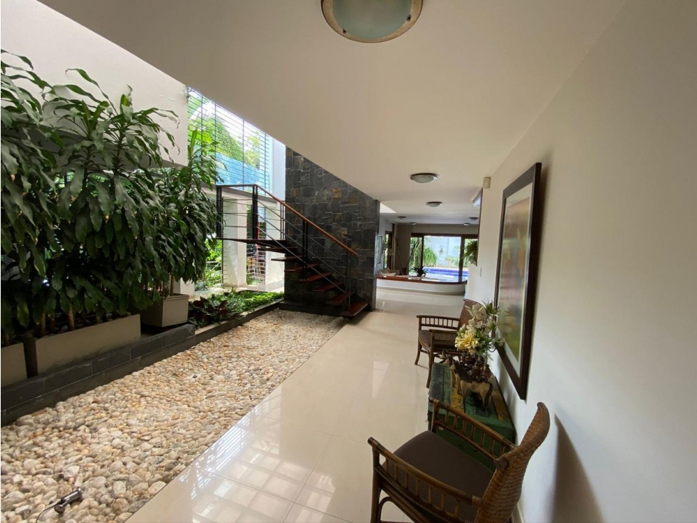 CASA DE LUJO EN VENTA CON PISCINA, ENERGÍA SOLAR - CRISTALES — foto 5