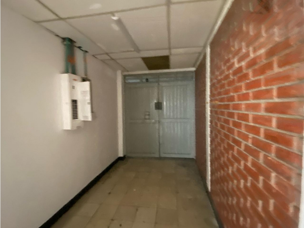 BODEGA EN ARRIENDO / CENTRO DE CALI CERCA AL ARISTI - 4