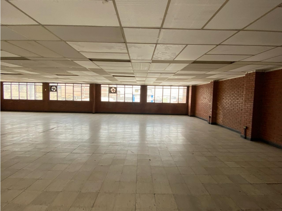 BODEGA EN ARRIENDO / CENTRO DE CALI CERCA AL ARISTI - 5