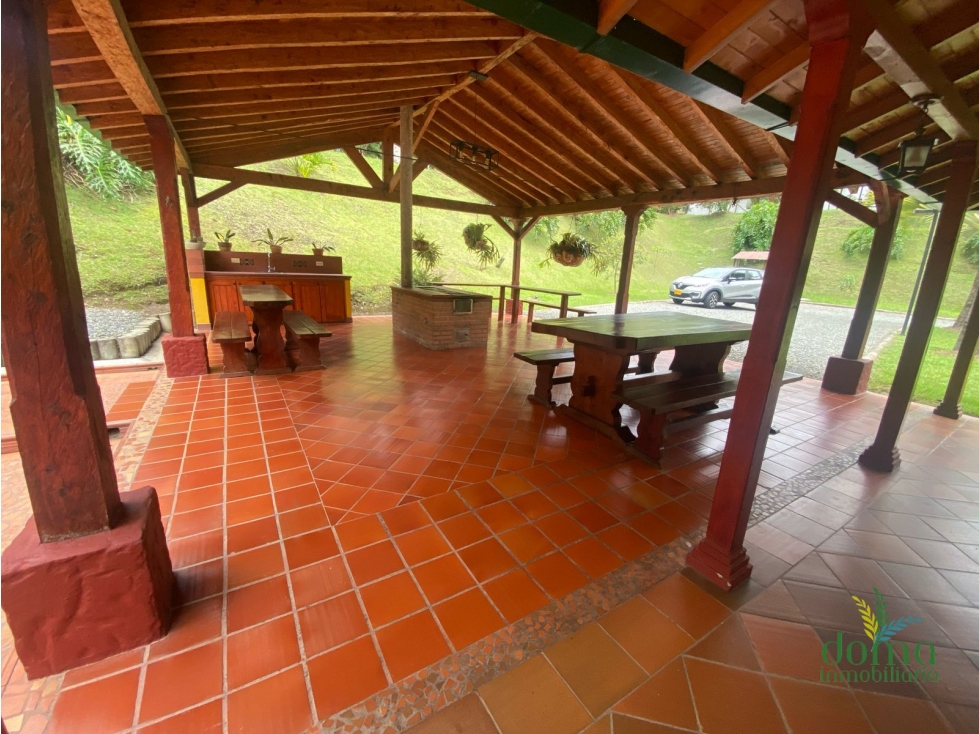 FINCA EN RIONEGRO PARA USO RESIDENCIAL O COMERCIAL — foto 5