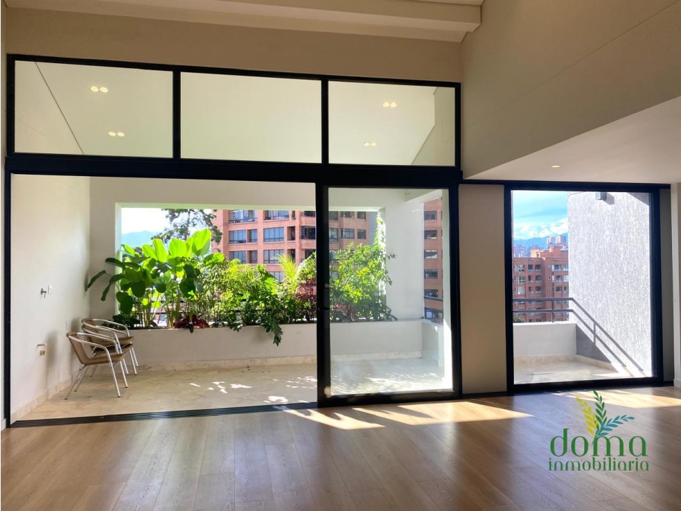 VENTA APARTAMENTO DUPLEX DISEÑO ATEMPORAL - LINDA VISTA, EL POBLADO — foto 4