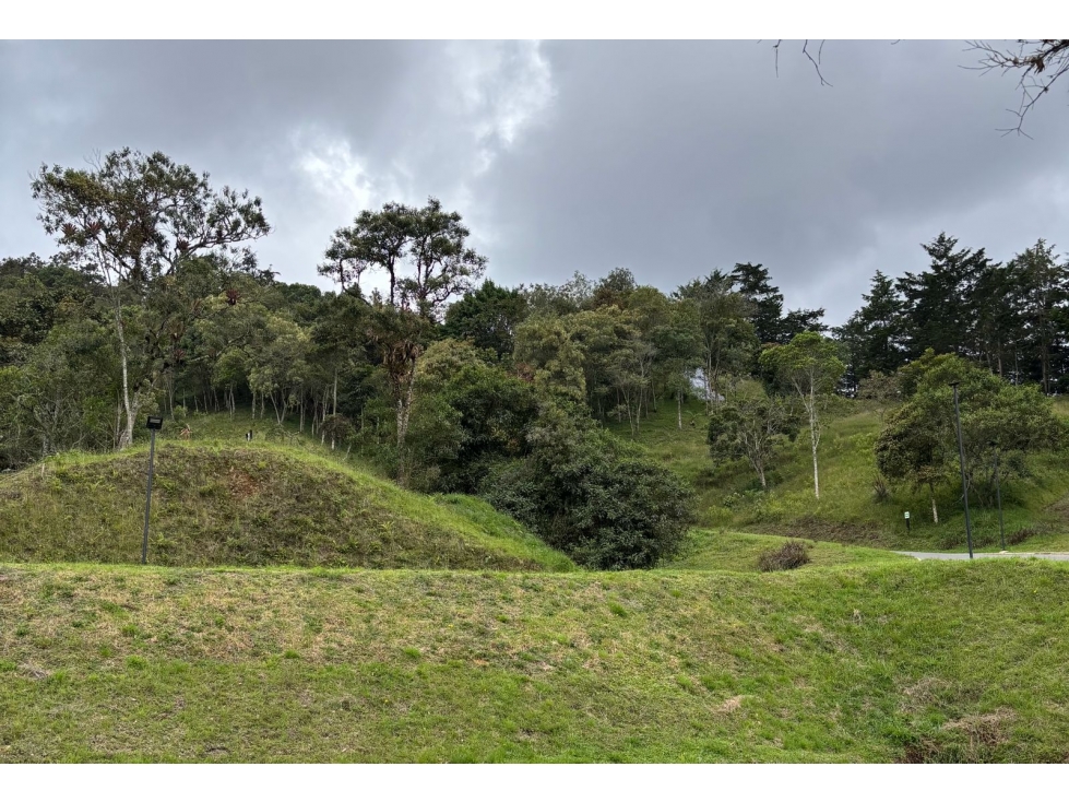 LOTE EN VENTA EN EL RETIRO EXCLUSIVIDAD Y NATURALEZA