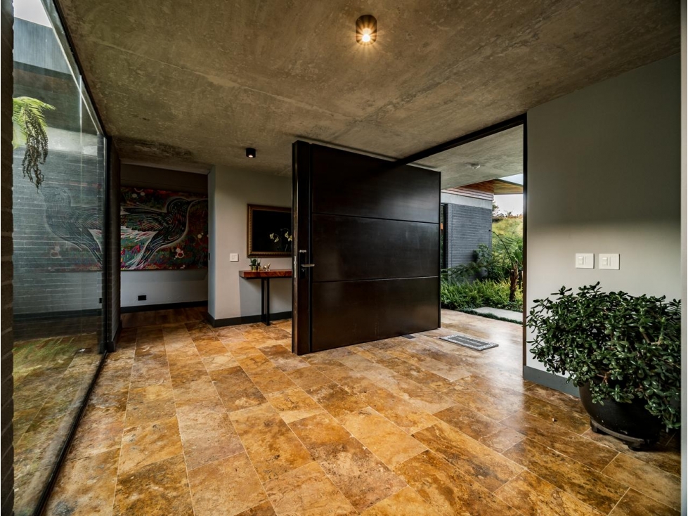 ESPECTACULAR CASA SOSTENIBLE EN CONDOMINIO EN EL RETIRO — foto 2