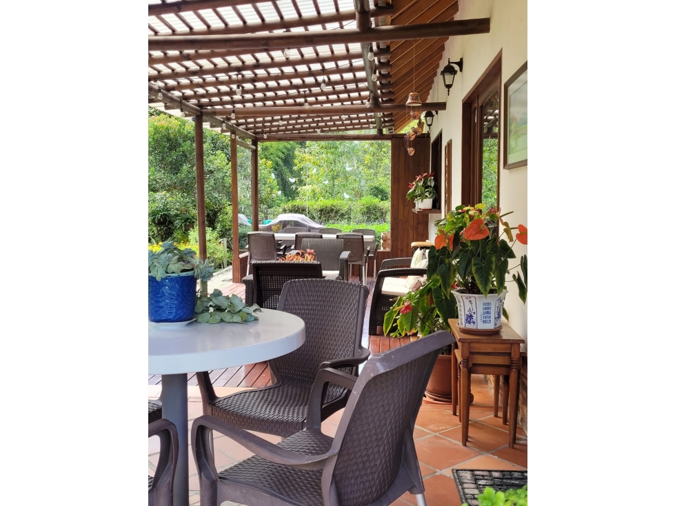 CÁLIDA Y HERMOSA CASA CAMPESTRE EN RIONEGRO — foto 5