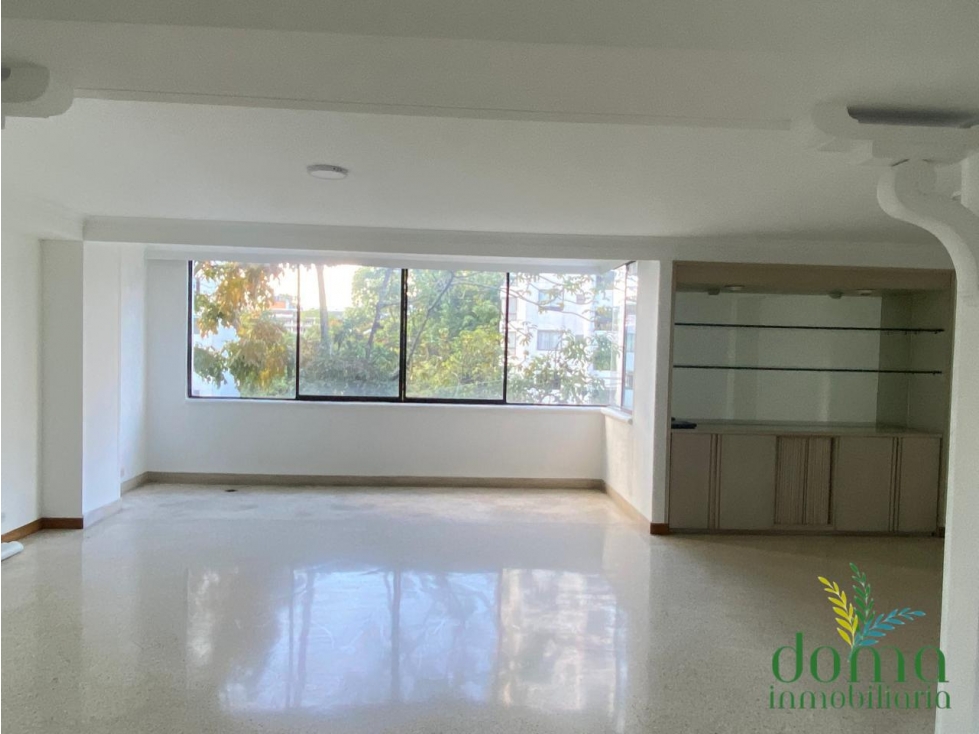VENTA Y ARRIENDO APARTAMENTO EN PARTE BAJA DE EL POBLADO EXCELENTE! — foto 3