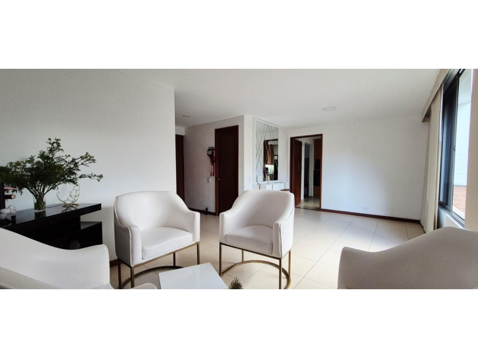 CASA CON POSIBILIDAD DE AMPLICION, EN LOMA EL ESMERALDAL ENVIGADO — foto 3