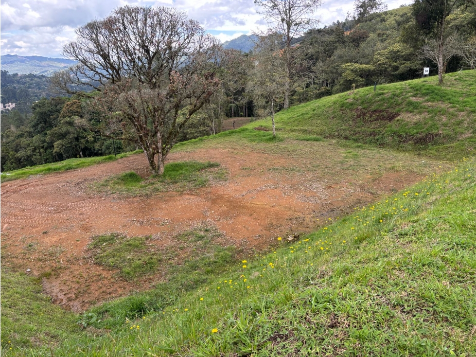 LOTE EN VENTA EN EL RETIRO EXCLUSIVIDAD Y NATURALEZA — foto 2
