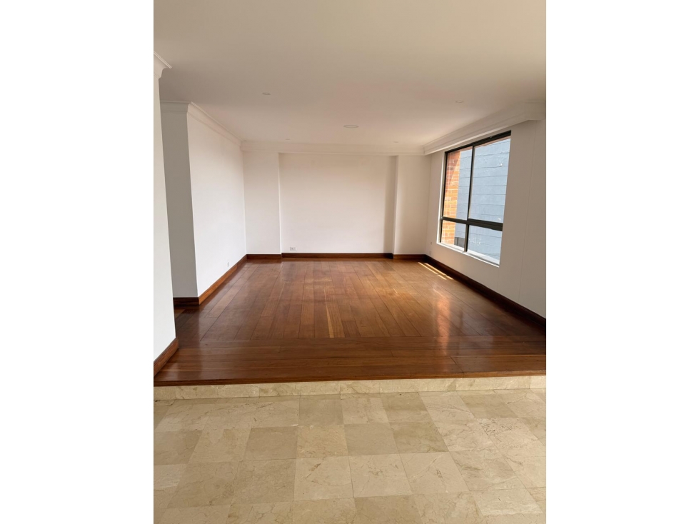 HERMOSO Y CLASICO APARTAMENTO EN EL POBLADO — foto 4