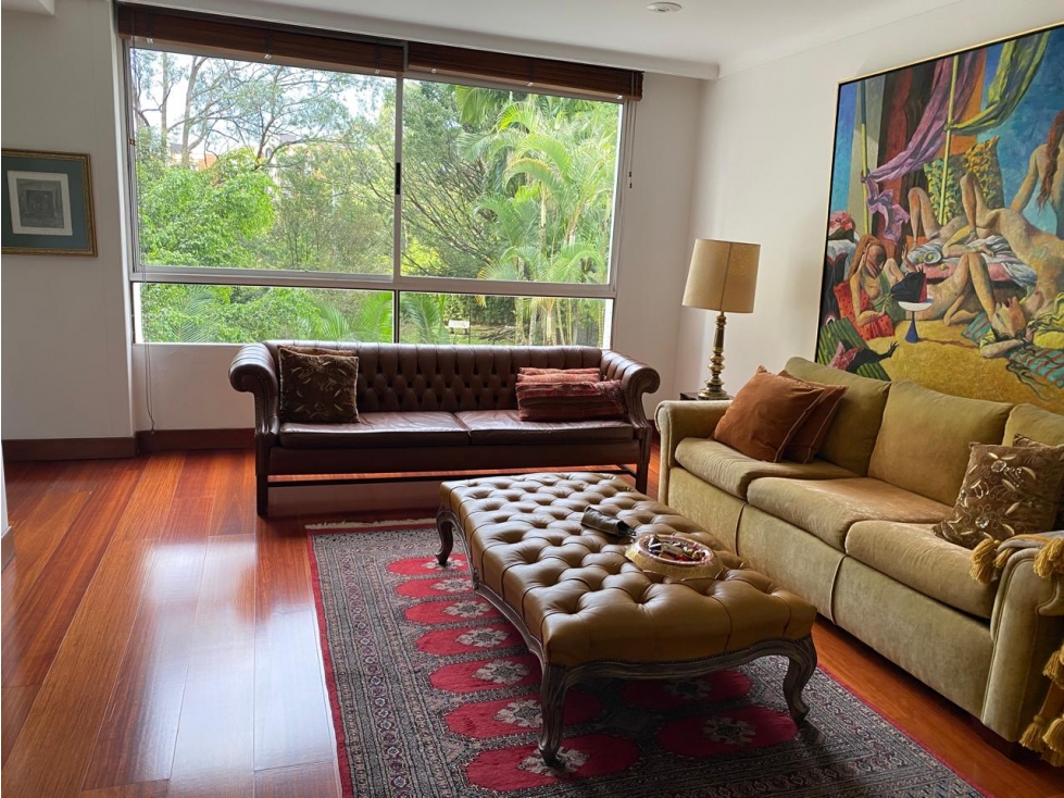 EXCLUSIVO Y AMPLIO APARTAMENTO EN EL POBLADO — foto 3