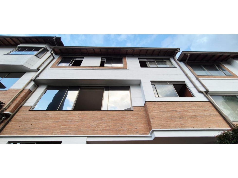 CASA CON POSIBILIDAD DE AMPLICION, EN LOMA EL ESMERALDAL ENVIGADO — foto 6