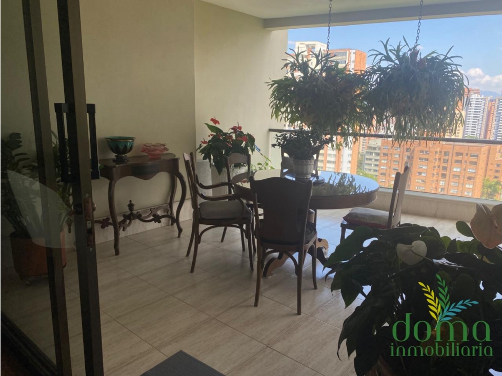 VENTA EXCELENTE APARTAMENTO EN EL POBLADO - PERFECTO PARA ACTUALIZAR — foto 3