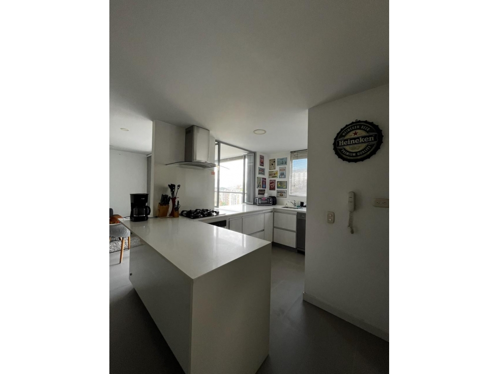 APARTAMENTO EN VENTA, EN EL POBLADO PARTE BAJA LAS PALMAS — foto 6