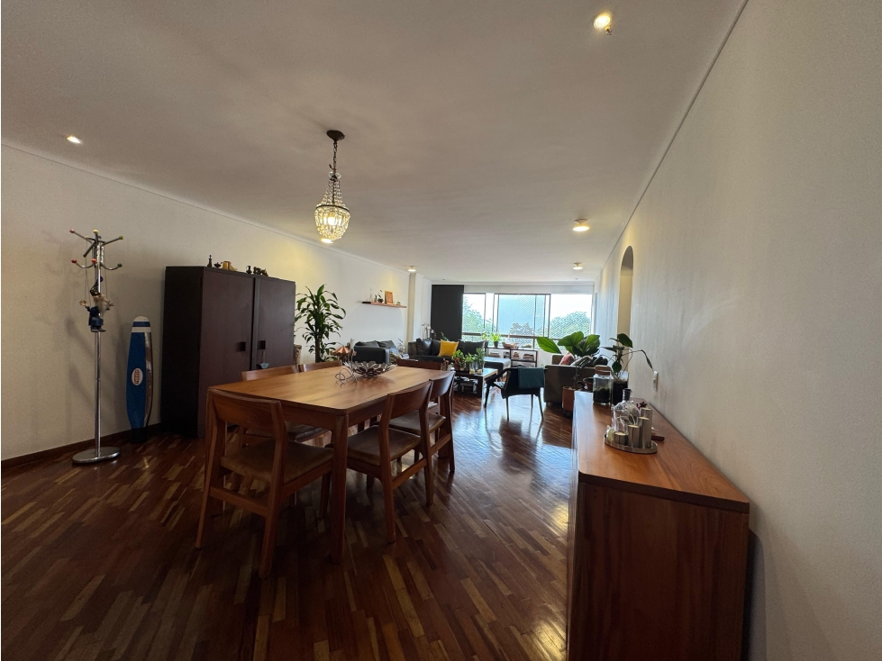 EN VENTA AMPLIO APARTAMENTO EN EXCLUSIVO SECTOR DE EL POBLADO — foto 3