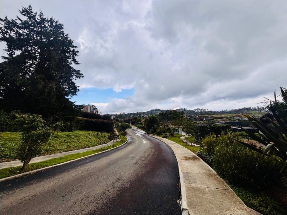 VENTA LOTE EN UNIDAD CERRADA, SECTOR LA ACUARELA - ALTO DE LAS PALMAS — foto 5