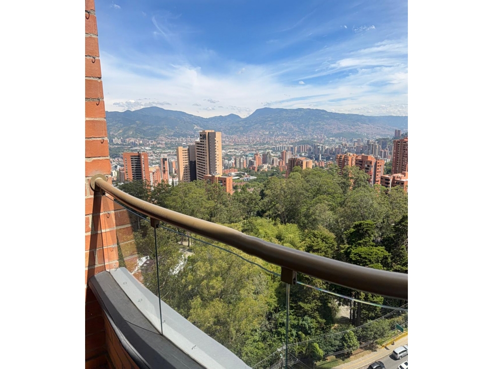 AMPLIO APARTAMENTO, EN UBICACION ESTRATEGICA EN EL POBLADO — foto 4