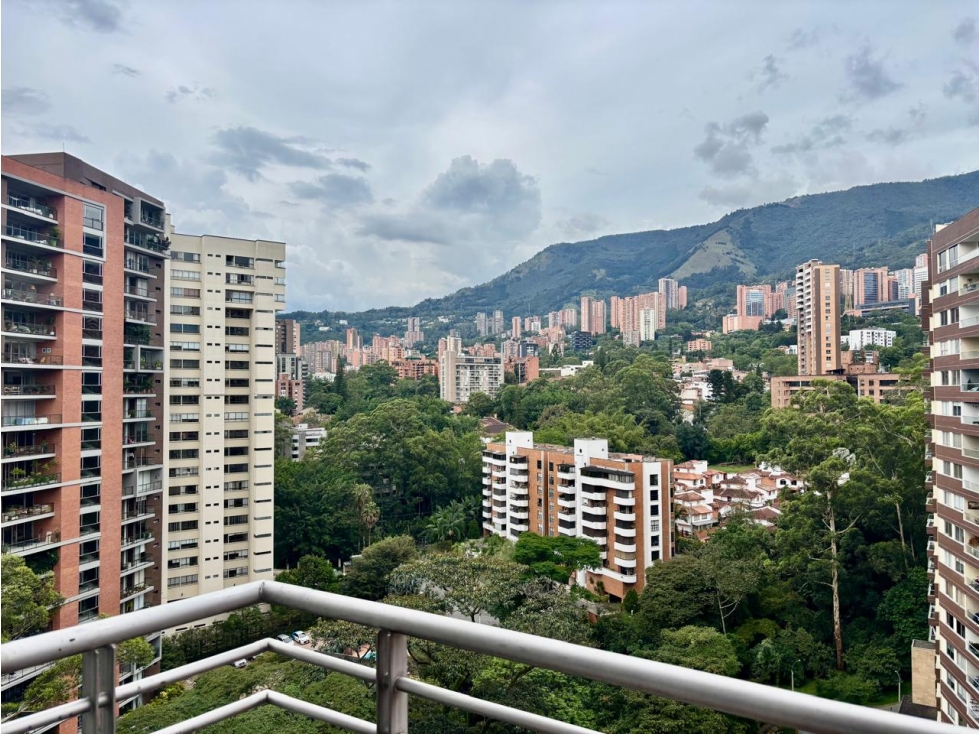 APARTAMENTO AMPLIO E ILUMINADO DUPLEX EN EL POBLADO — foto 3