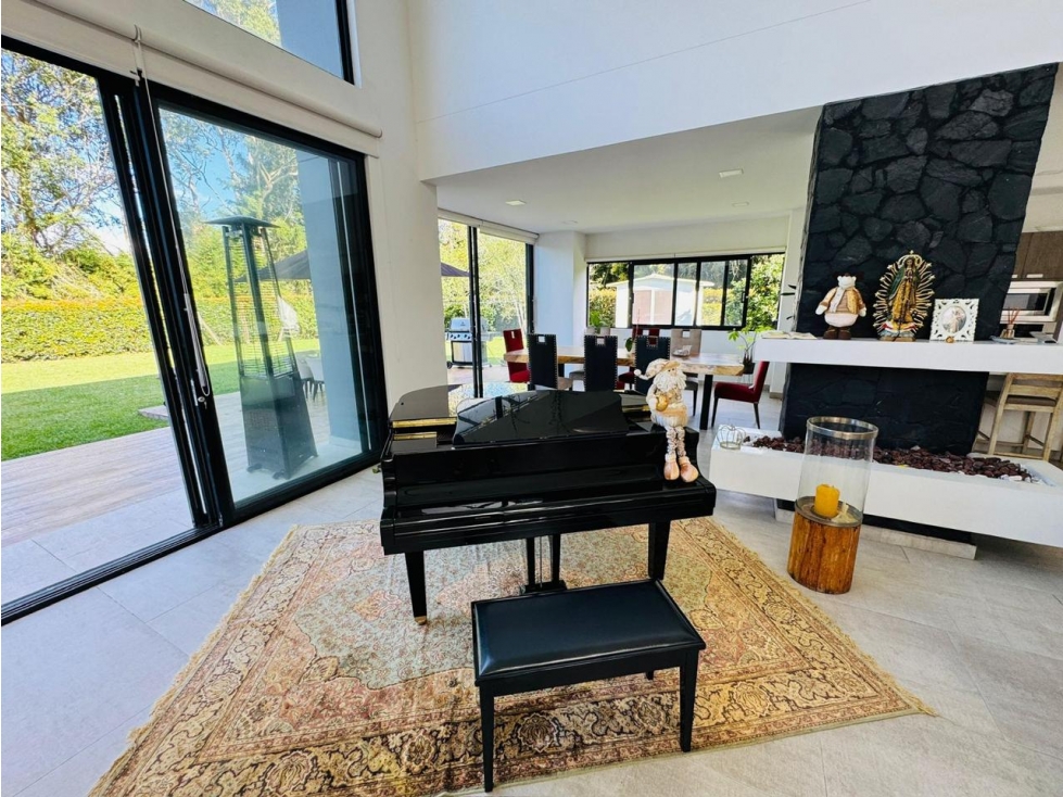 AMPLIA Y HERMOSA CASA EN LLANOGRANDE, RIONEGRO — foto 3