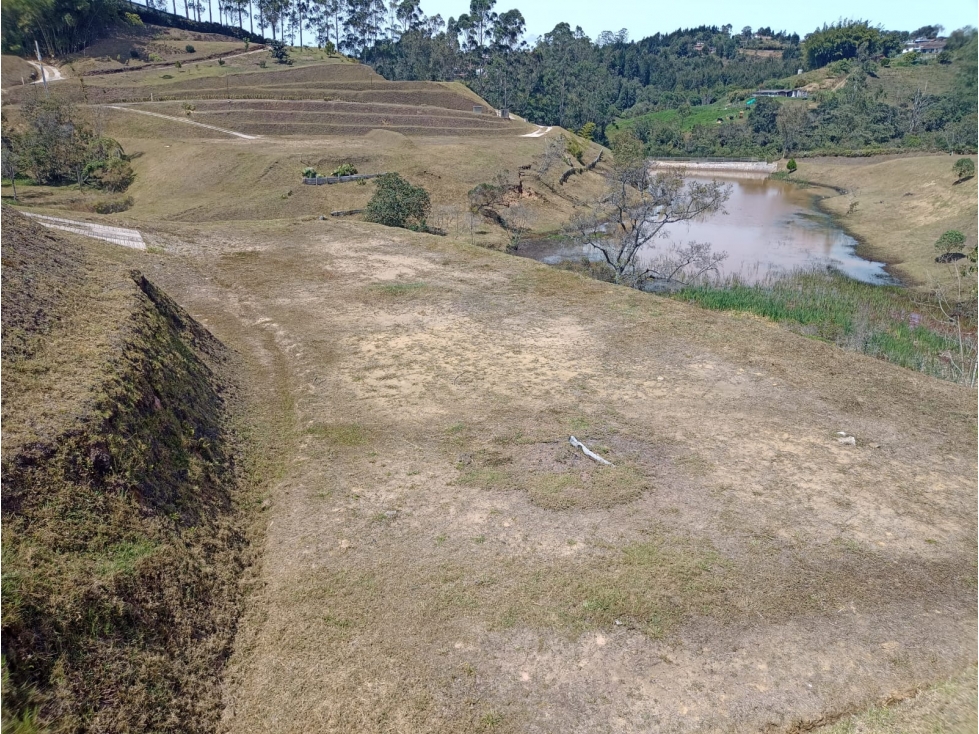 LOTE EN PARCELACIÓN CON ACCESO A LAGO SECTOR AEROPUERTO — foto 4