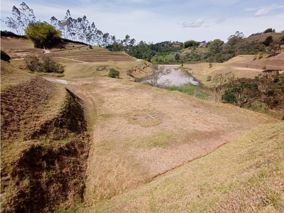 LOTE EN PARCELACIÓN CON ACCESO A LAGO SECTOR AEROPUERTO — foto 5