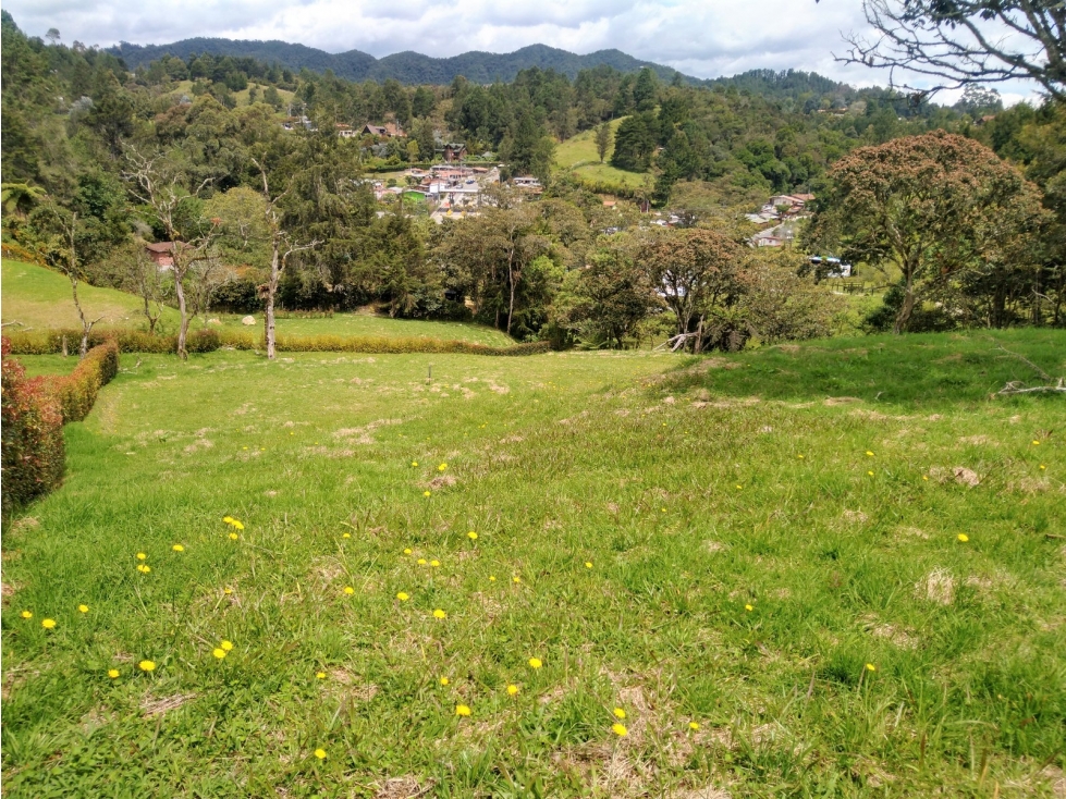Venta de Lote vía Las Palmas - La Fe
