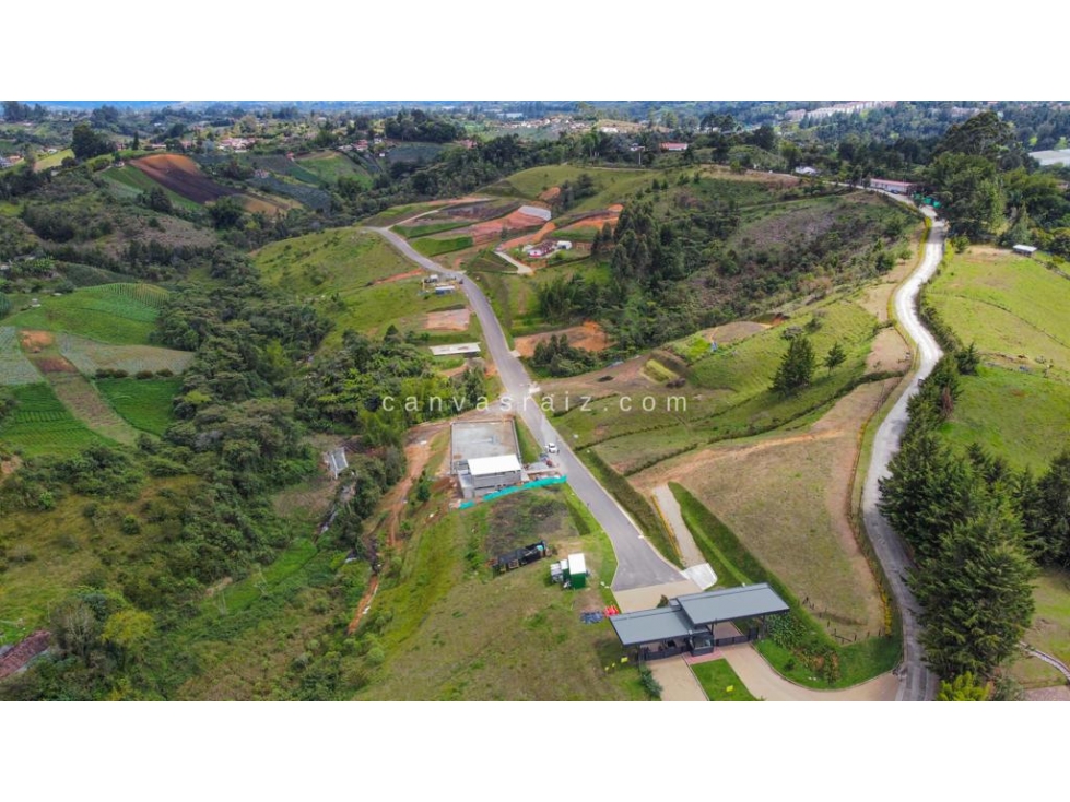 Venta de Lotes en Condominio Marinilla - 1