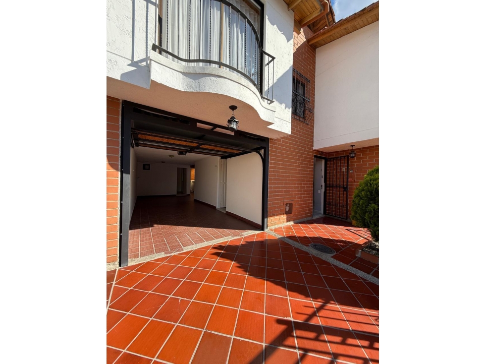 VENTA DE CASA EN SAN ANTONIO DE PEREIRA, RIONEGRO