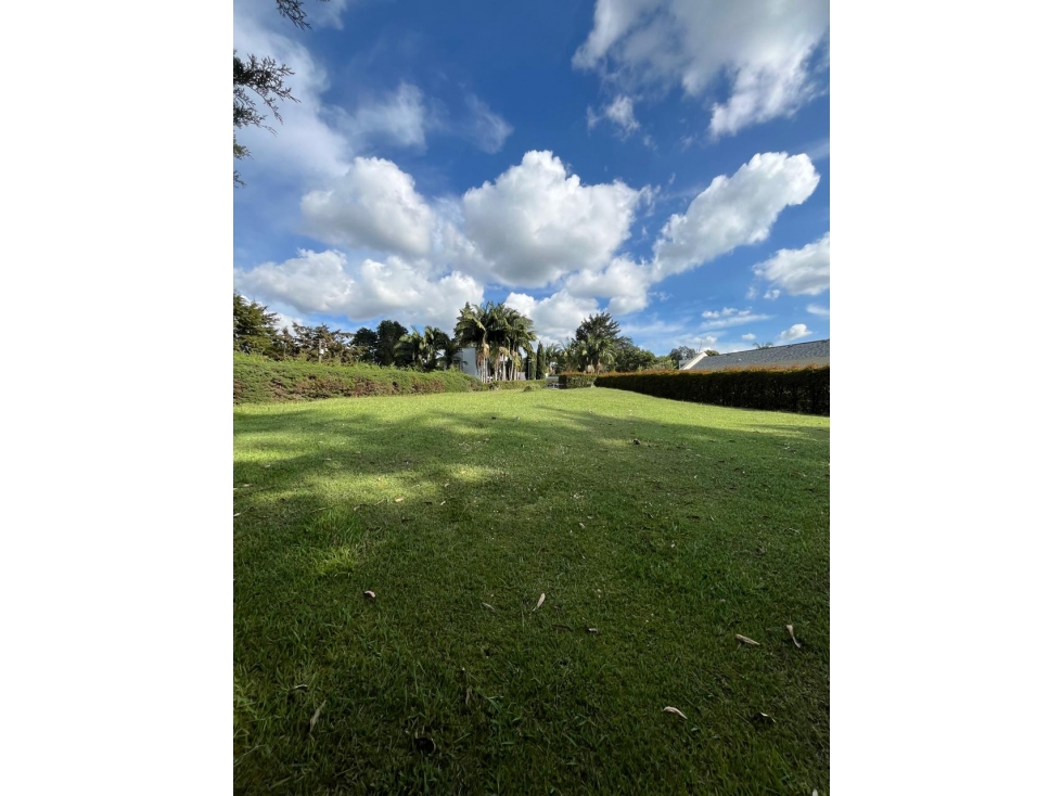 VENTA DE LOTE EN PARCELACIÓN LLANOGRANDE