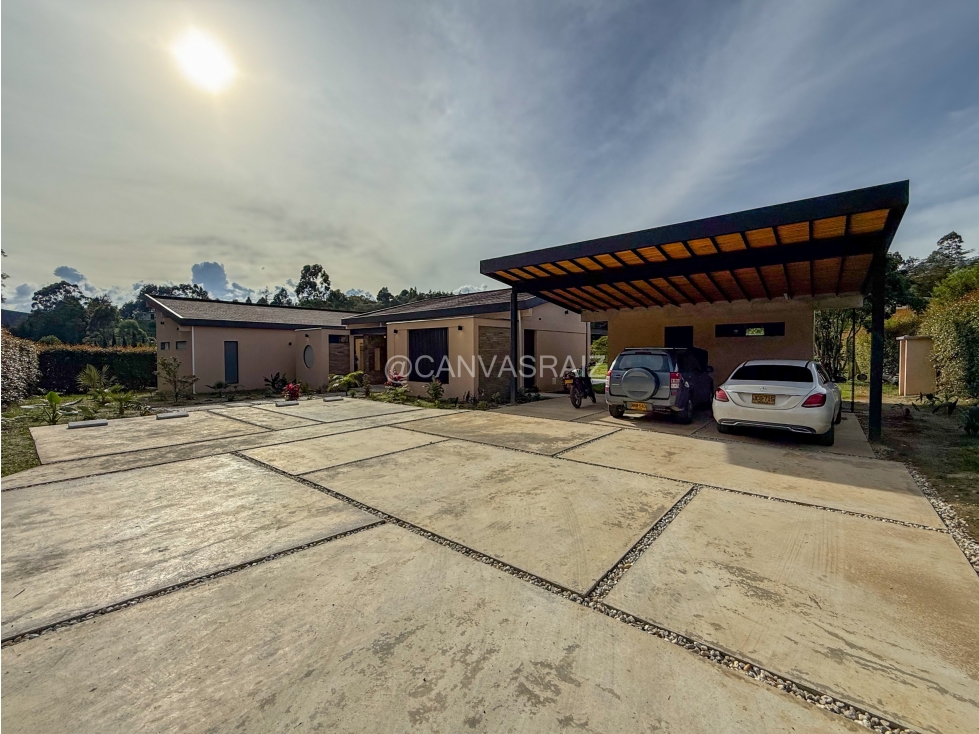 CASA CAMPESTRE EN PARCELACIÓN GUARNE LA CLARITA — foto 2