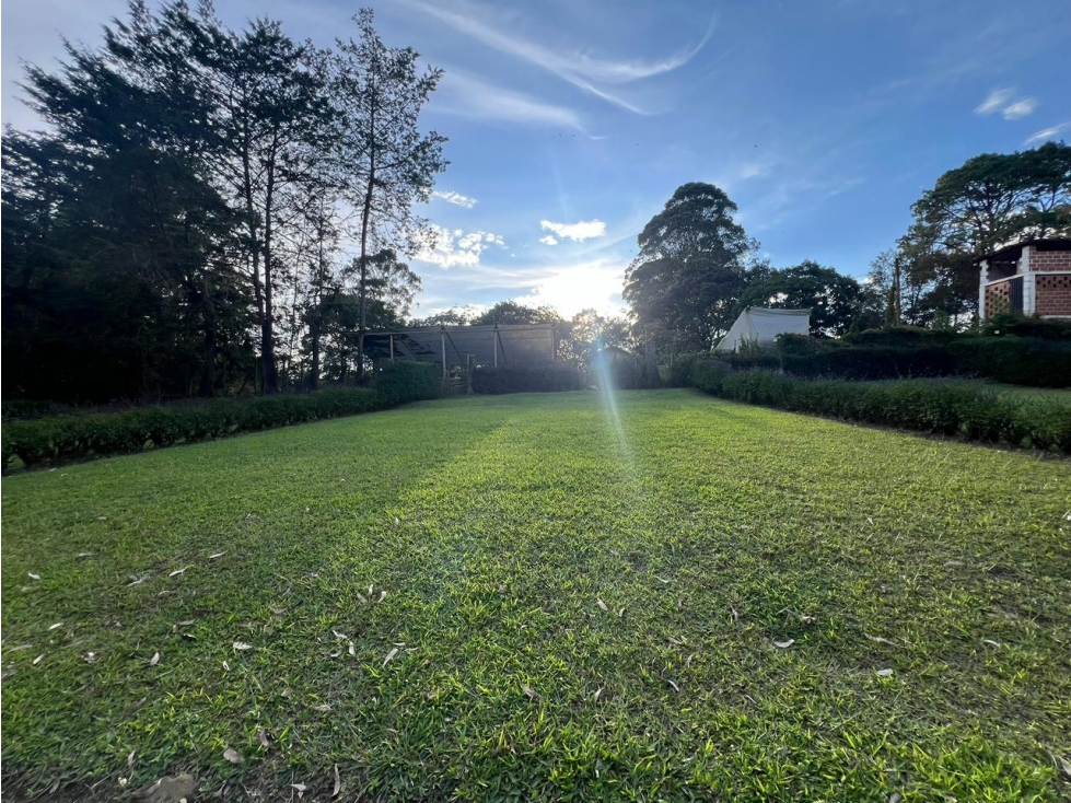 VENTA DE LOTE EN UNIDAD CERRADA EN LLANOGRANDE