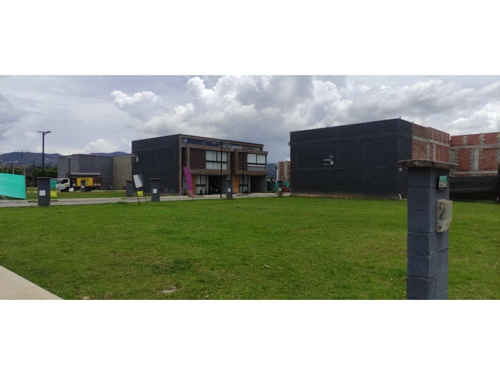 VENTA DE LOTE URBANIZADO LA CEJA