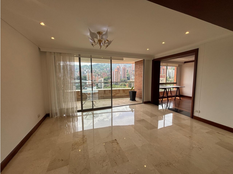 Venta de Apartamento con Vista en El Poblado
