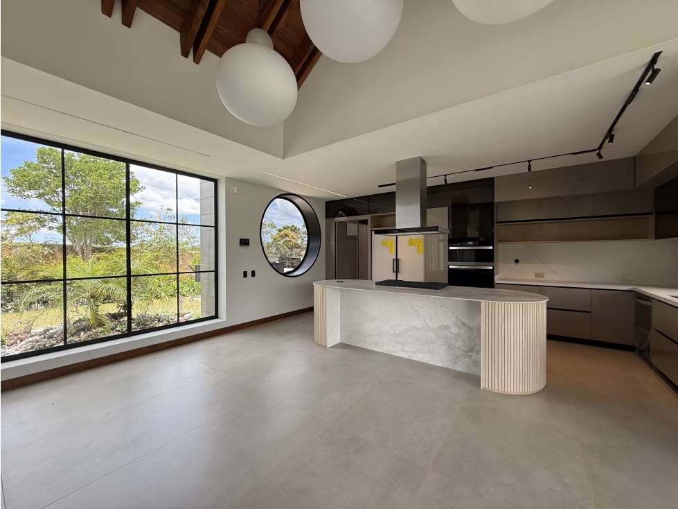 Casa campestre en parcelación vía San Antonio - La Ceja