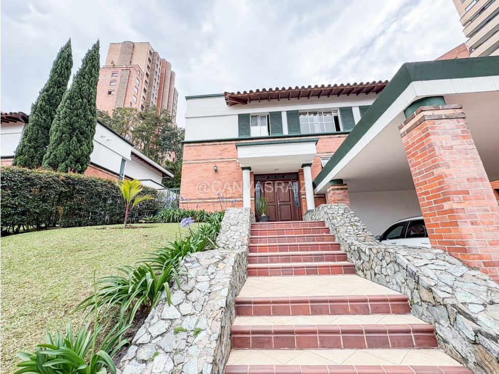 Venta de Casa Sector El Tesoro El Poblado
