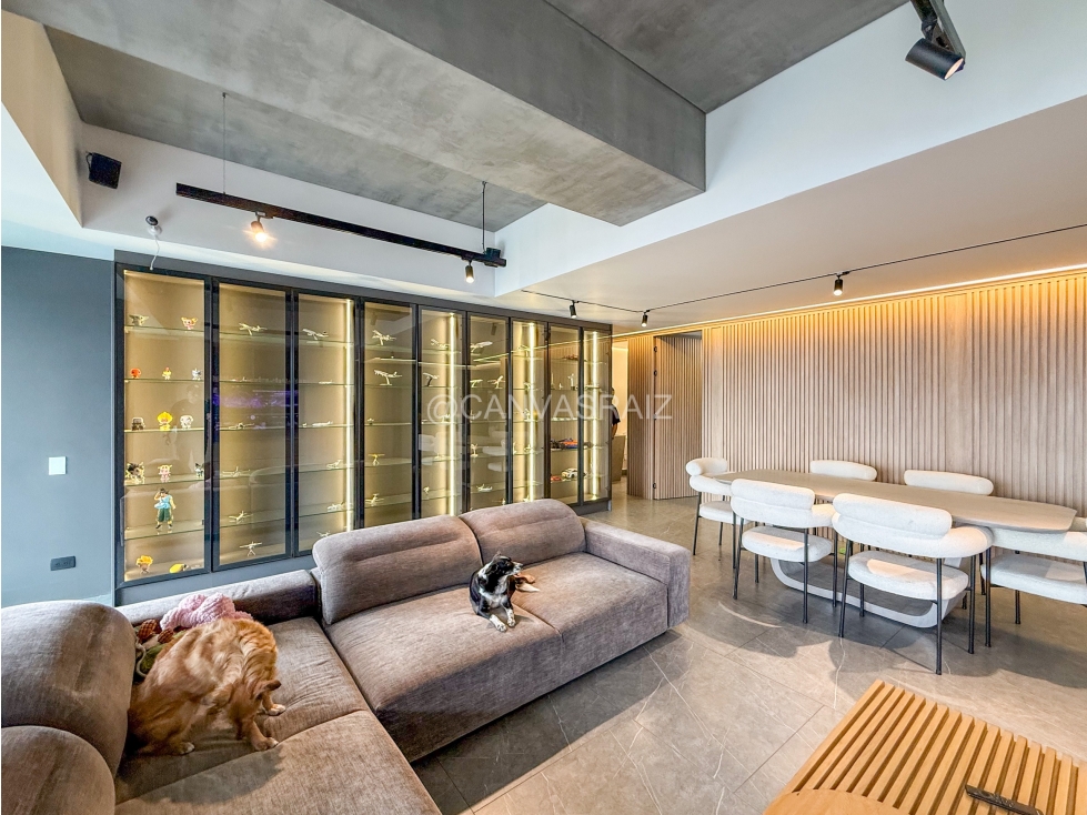 Se vende apartamento remodelado en el Poblado — foto 3