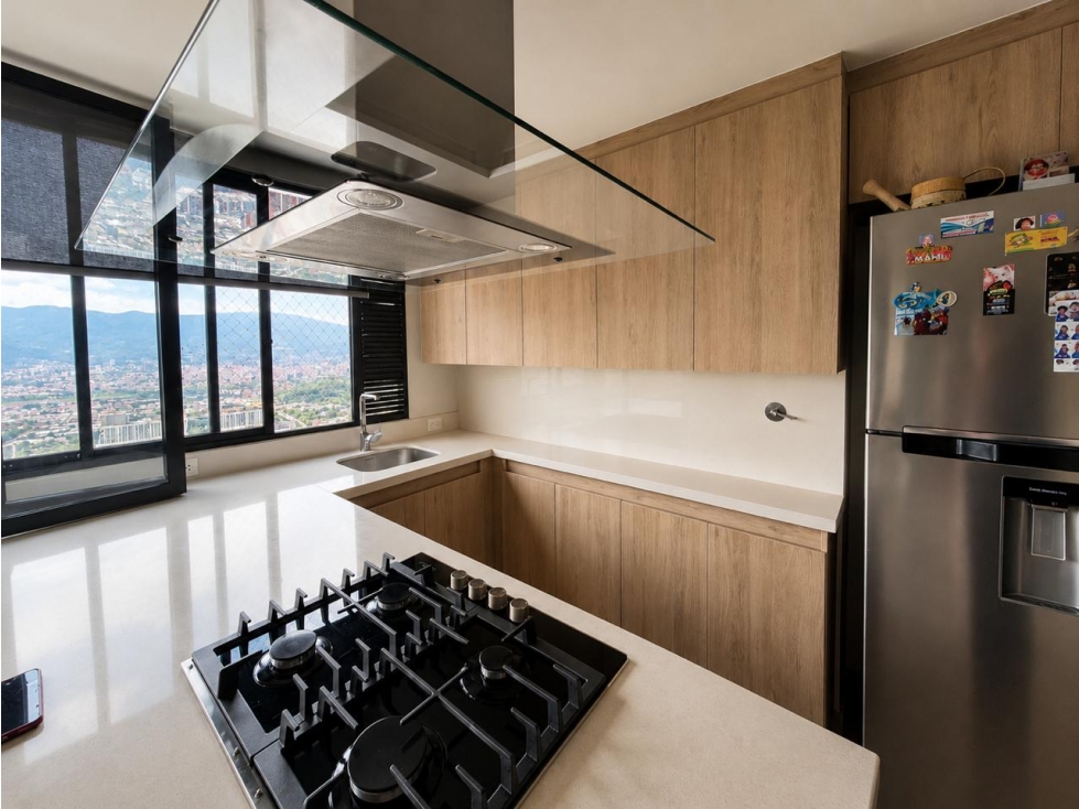 Venta de Apartamento en El Poblado, Sector Las Palmas — foto 4