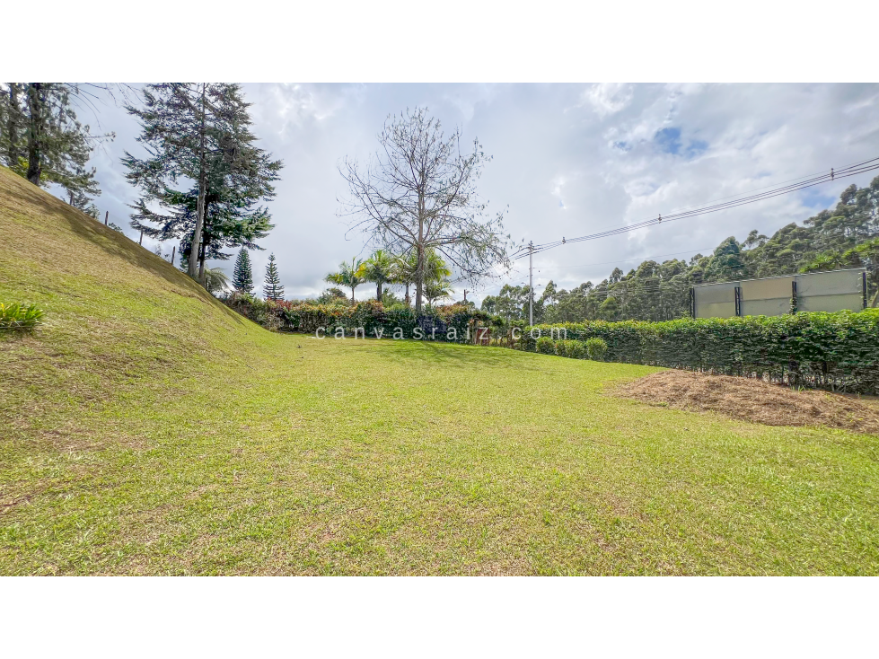 Finca Independiente Autopista Medellín - Bogotá