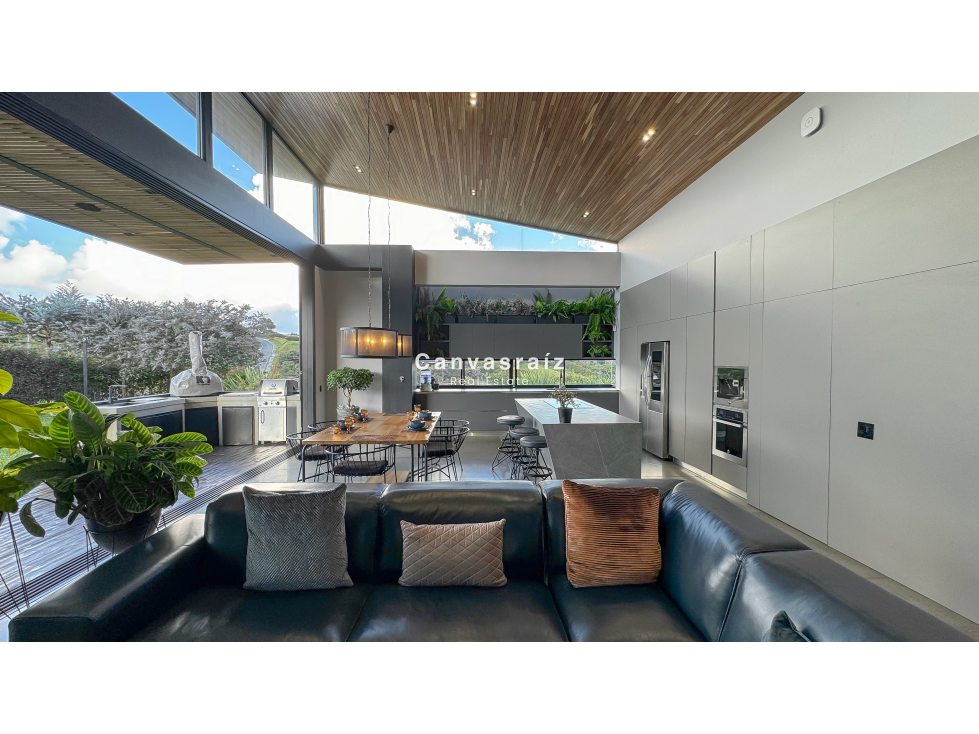 Venta de Casa Campestre en Unidad Cerrada Envigado — foto 4