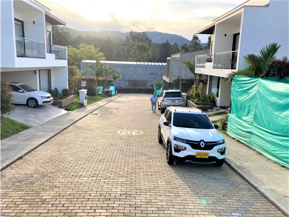 Venta de Lote en El Retiro - 3